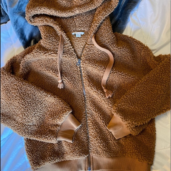 American Eagle - Picture 2 of 2